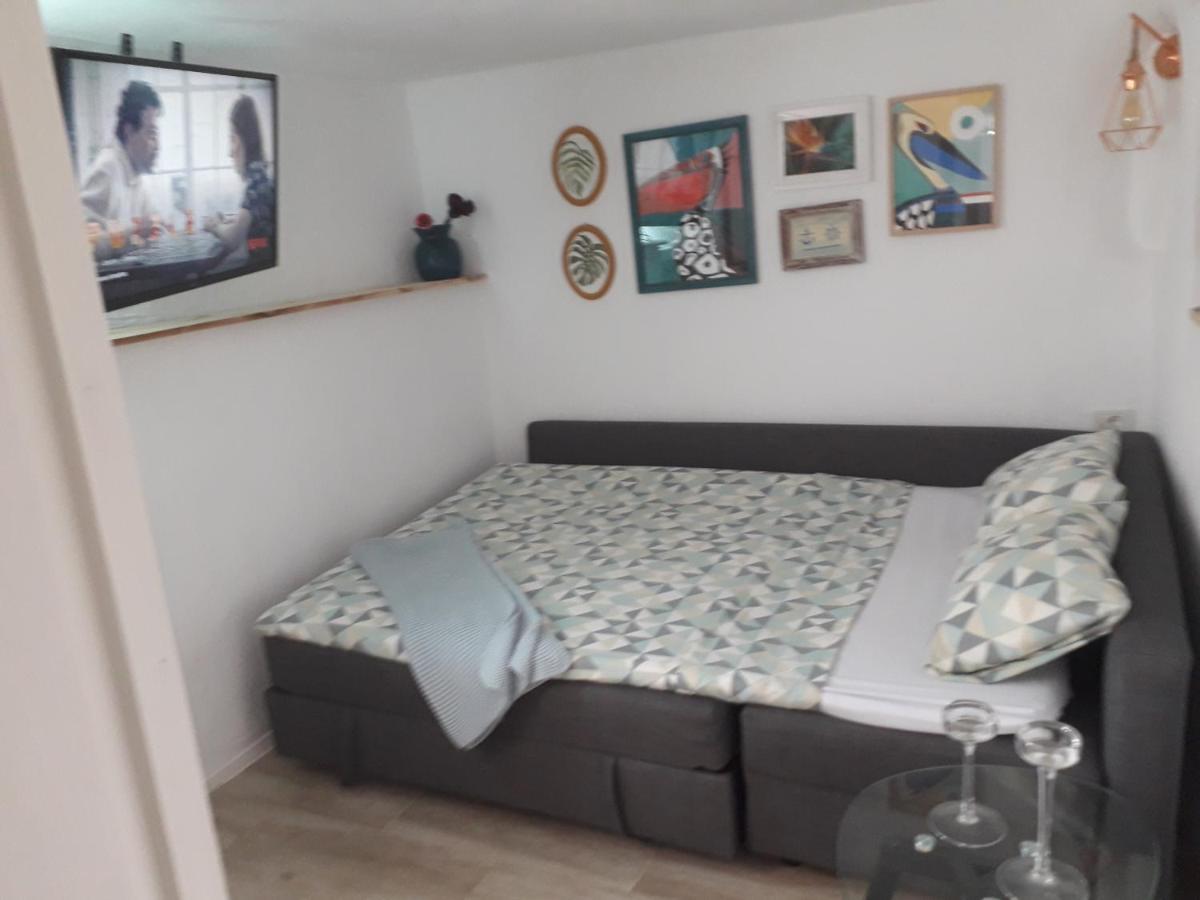 Apartamento Trini La Jaca Exterior photo
